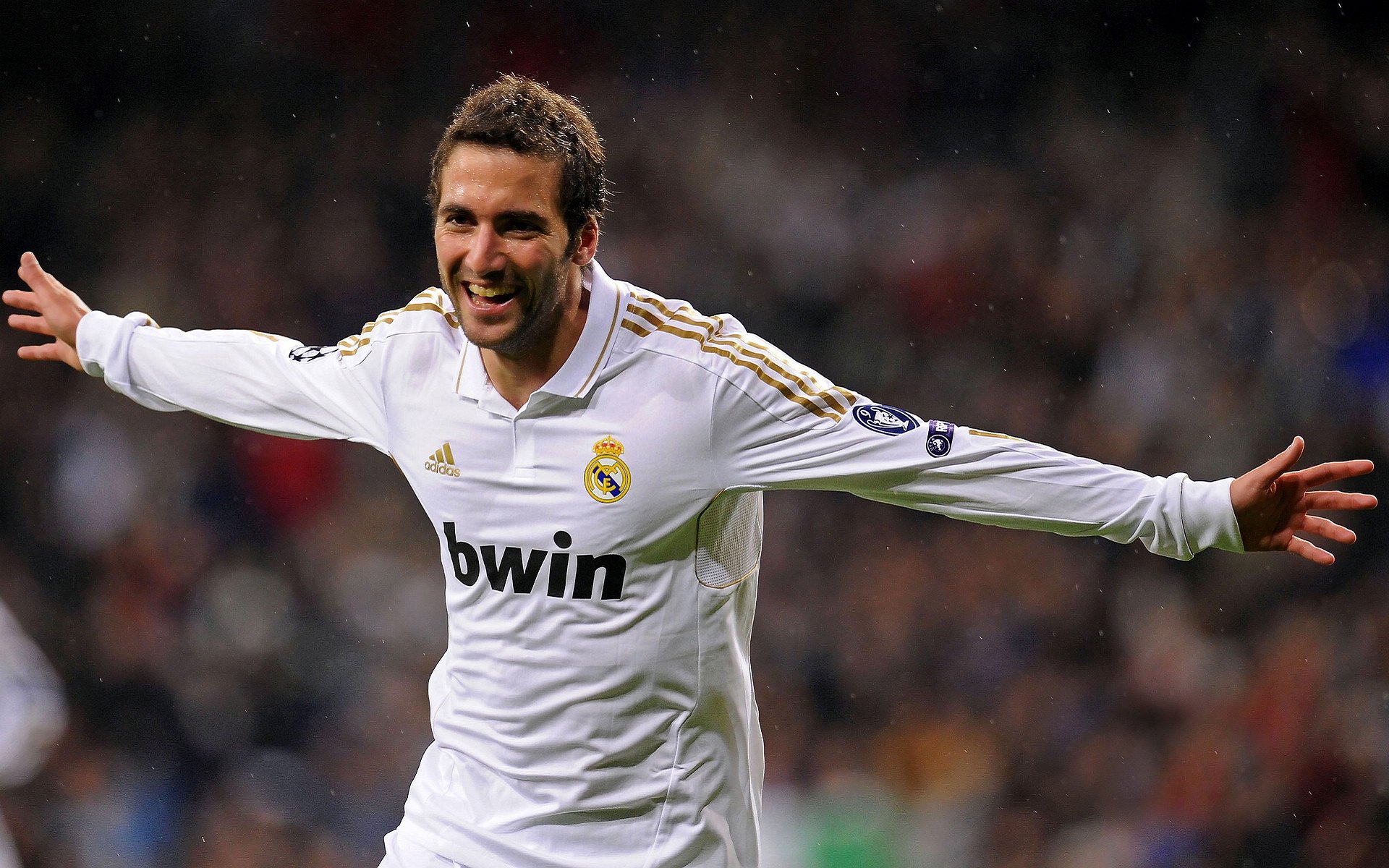 皇家贝蒂斯主打中场压制力求主动,皇家贝蒂斯是谁的小弟